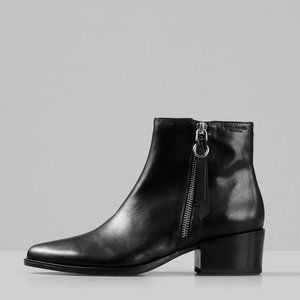 Vagabond Marja Leather Boots - NEW IN BOX!